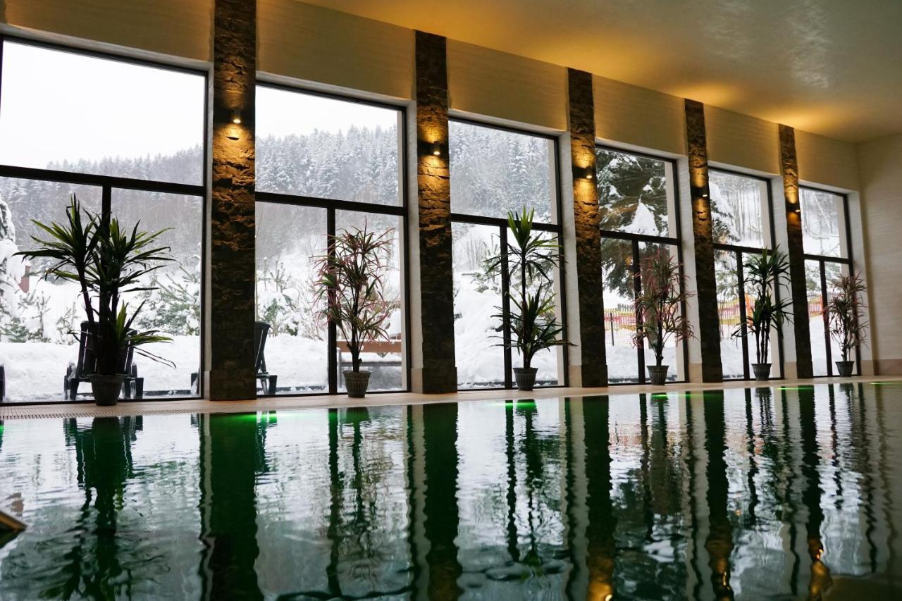 Hotel Olivia Medical Spa Skomielna Czarna Bagian luar foto