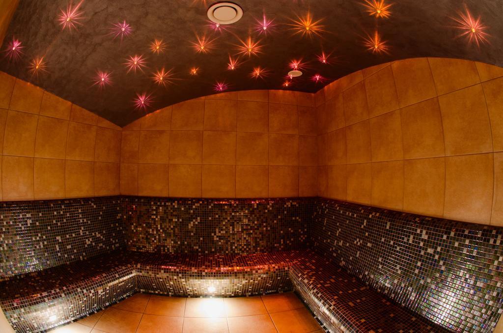 Hotel Olivia Medical Spa Skomielna Czarna Bagian luar foto